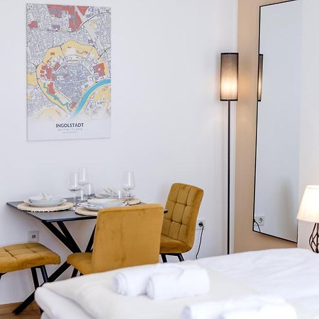 Lumen Homes - Altstadt-Studio Direkt Im Zentrum, Kueche, Netflix, Oeffentlicher Parkplatz Ums Eck Ingolstadt Extérieur photo