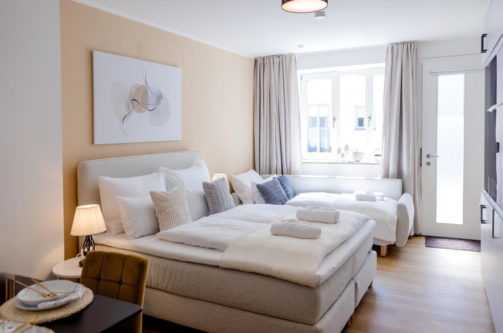 Lumen Homes - Altstadt-Studio Direkt Im Zentrum, Kueche, Netflix, Oeffentlicher Parkplatz Ums Eck Ingolstadt Extérieur photo