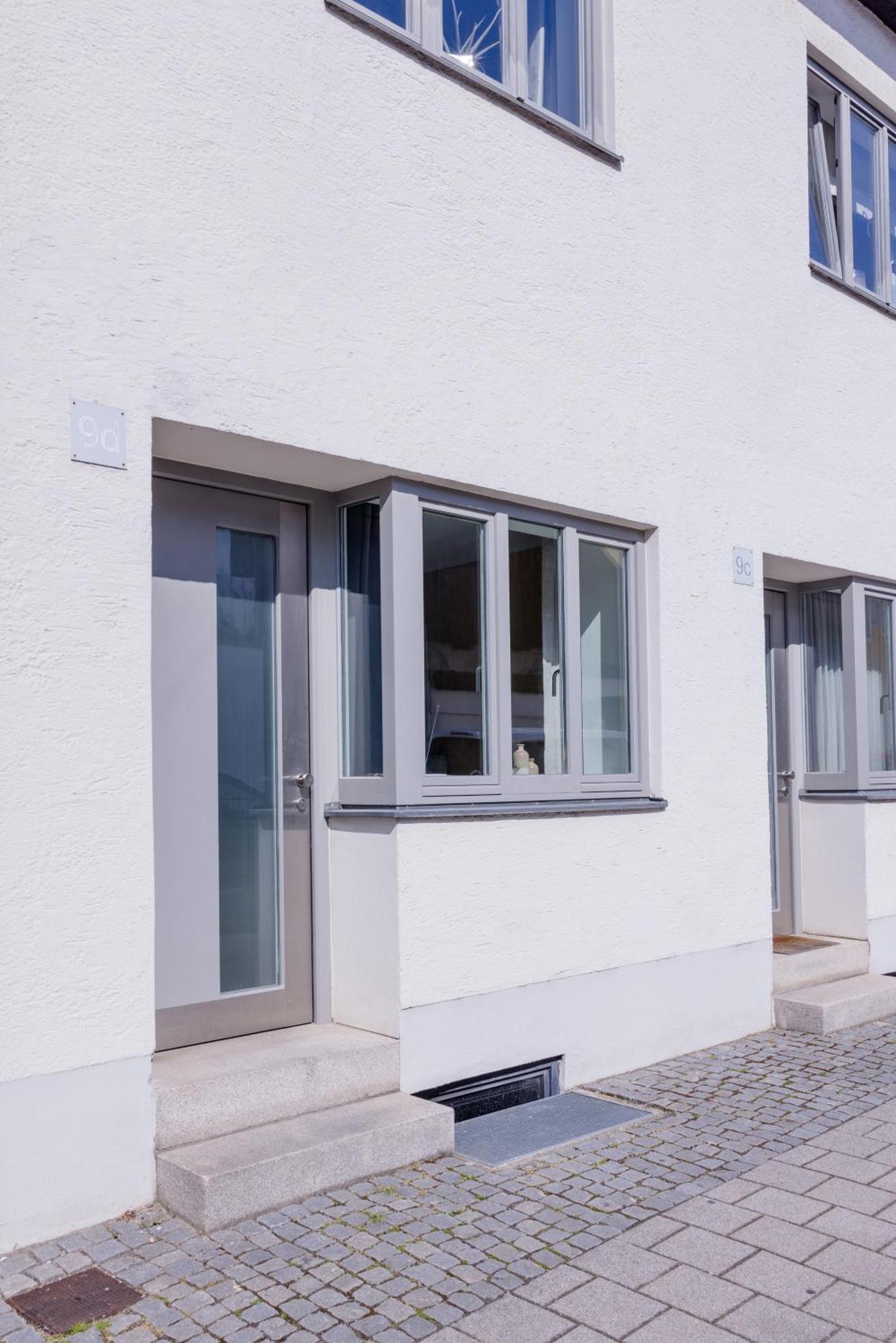 Lumen Homes - Altstadt-Studio Direkt Im Zentrum, Kueche, Netflix, Oeffentlicher Parkplatz Ums Eck Ingolstadt Extérieur photo