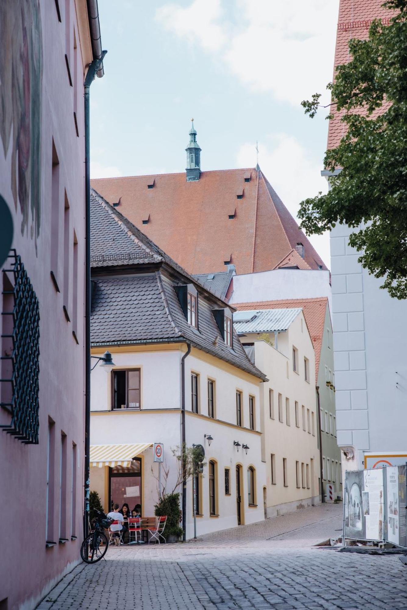 Lumen Homes - Altstadt-Studio Direkt Im Zentrum, Kueche, Netflix, Oeffentlicher Parkplatz Ums Eck Ingolstadt Extérieur photo